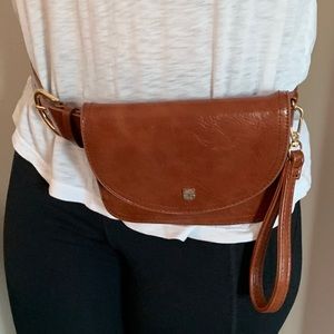 Vince Camuto fanny pack